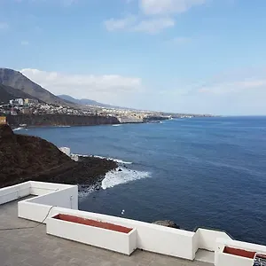 Surfing The Blue I , Punta Del Hidalgo Espagne